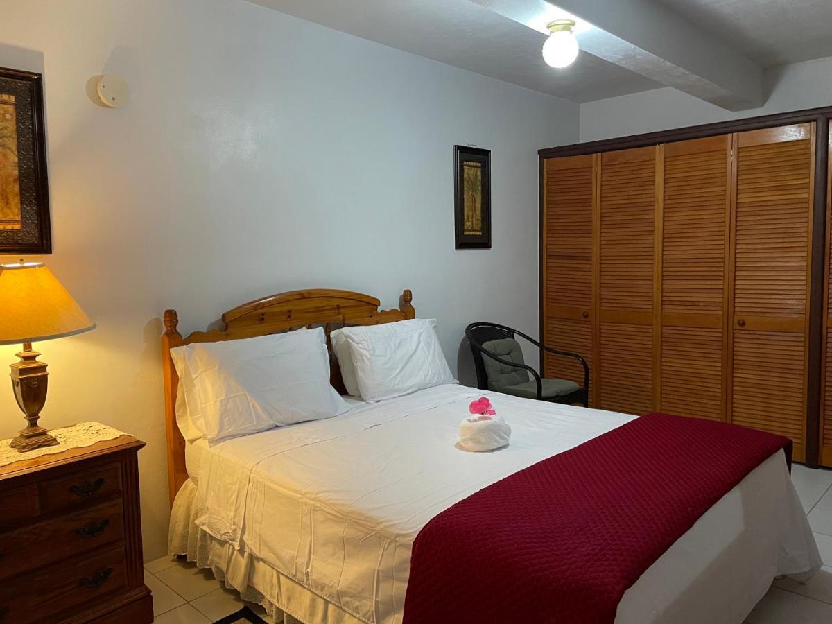 Luxurious One And Two Bedroom Villa Christiansted Eksteriør billede